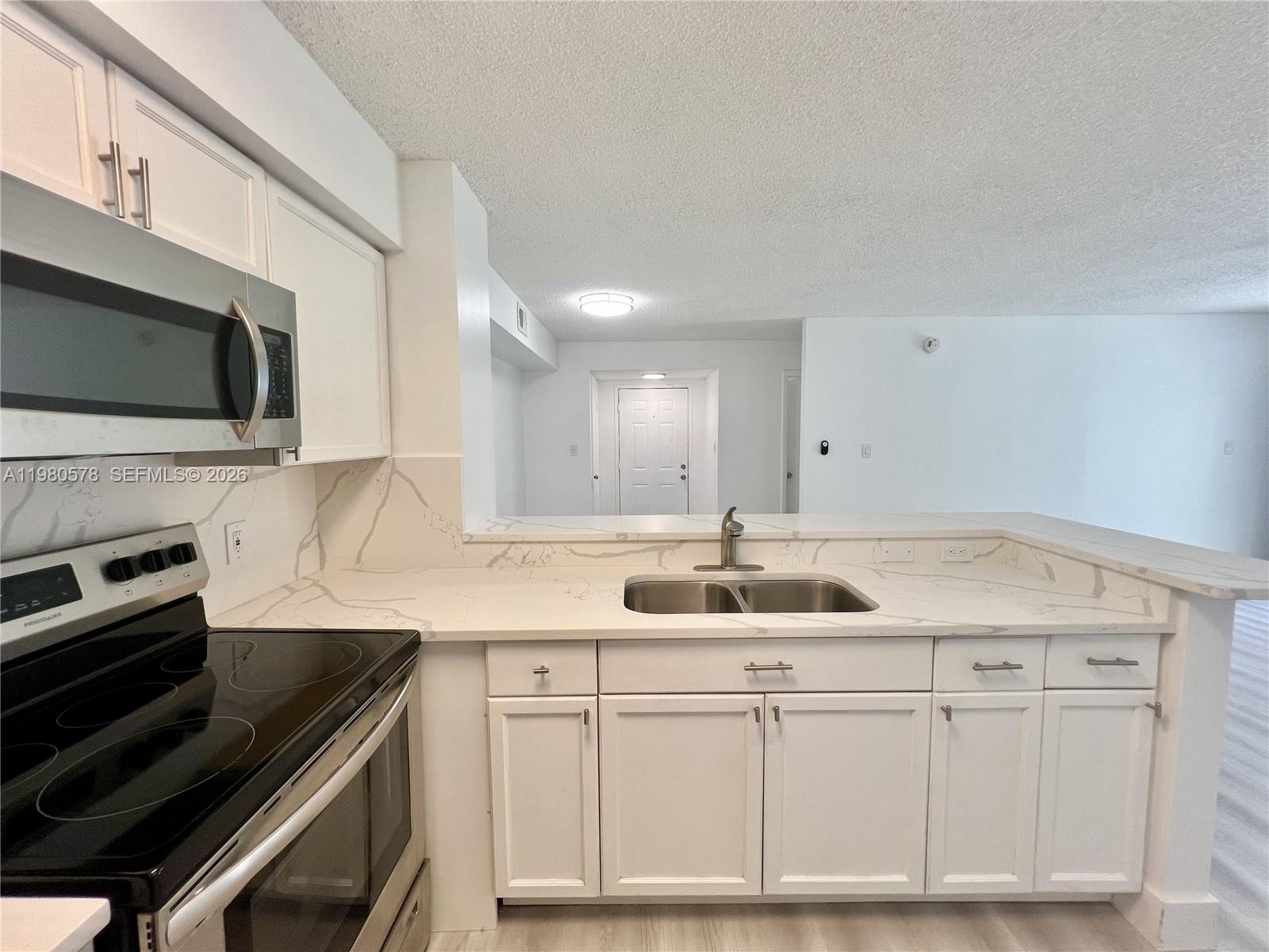 640 South Park Road, Unit 124 Hollywood, FL 33021 - Photo 9 of 31 Photo 9