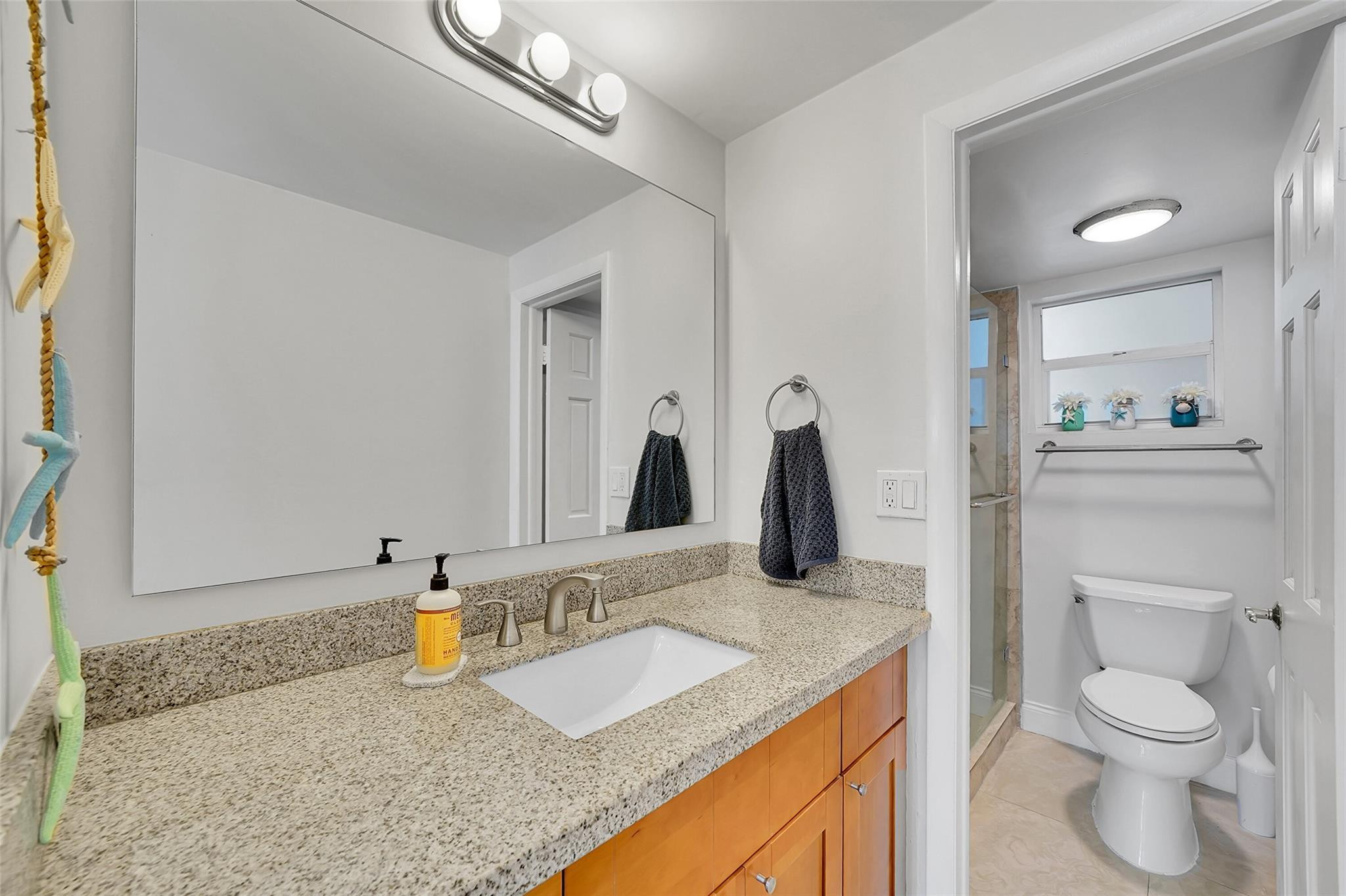 400 North Surf Road, Unit 703 Hollywood, FL 33019 - Photo 36 of 50 Photo 36