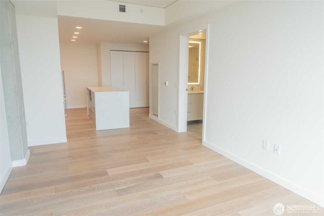 450 South Main Street, Unit 1605 Seattle, WA 98104 - Photo 10 of 23