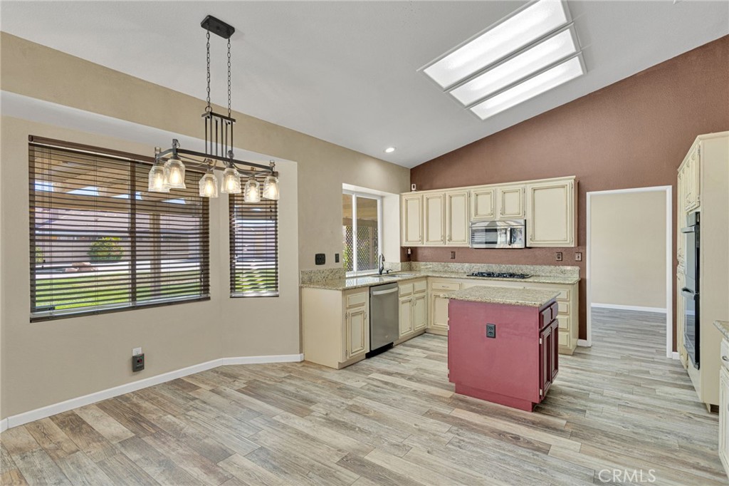 12971 Lompoc Road Apple Valley, CA 92308 - Photo 12 of 44