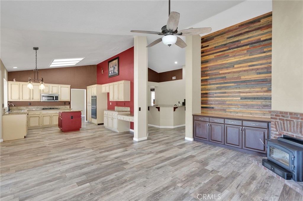 12971 Lompoc Road Apple Valley, CA 92308 - Photo 10 of 44