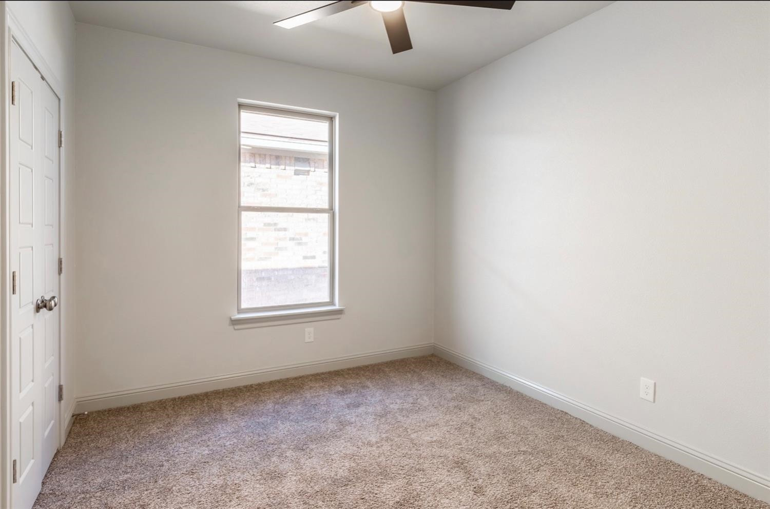 2726 138th Street Lubbock, TX 79423 - Photo 15 of 18 an empty room with a window