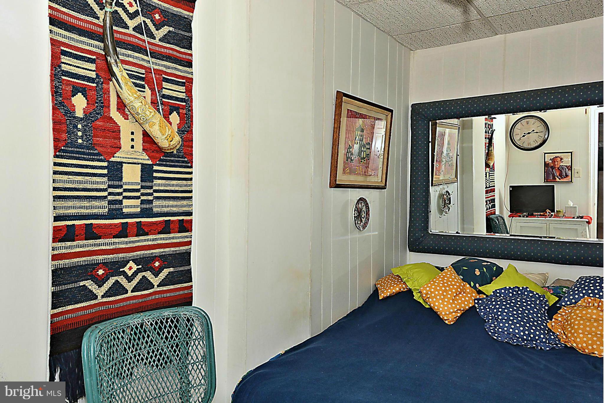 1913 Windsor Road Alexandria, VA 22307 - Photo 14 of 30 Au Pair Suite