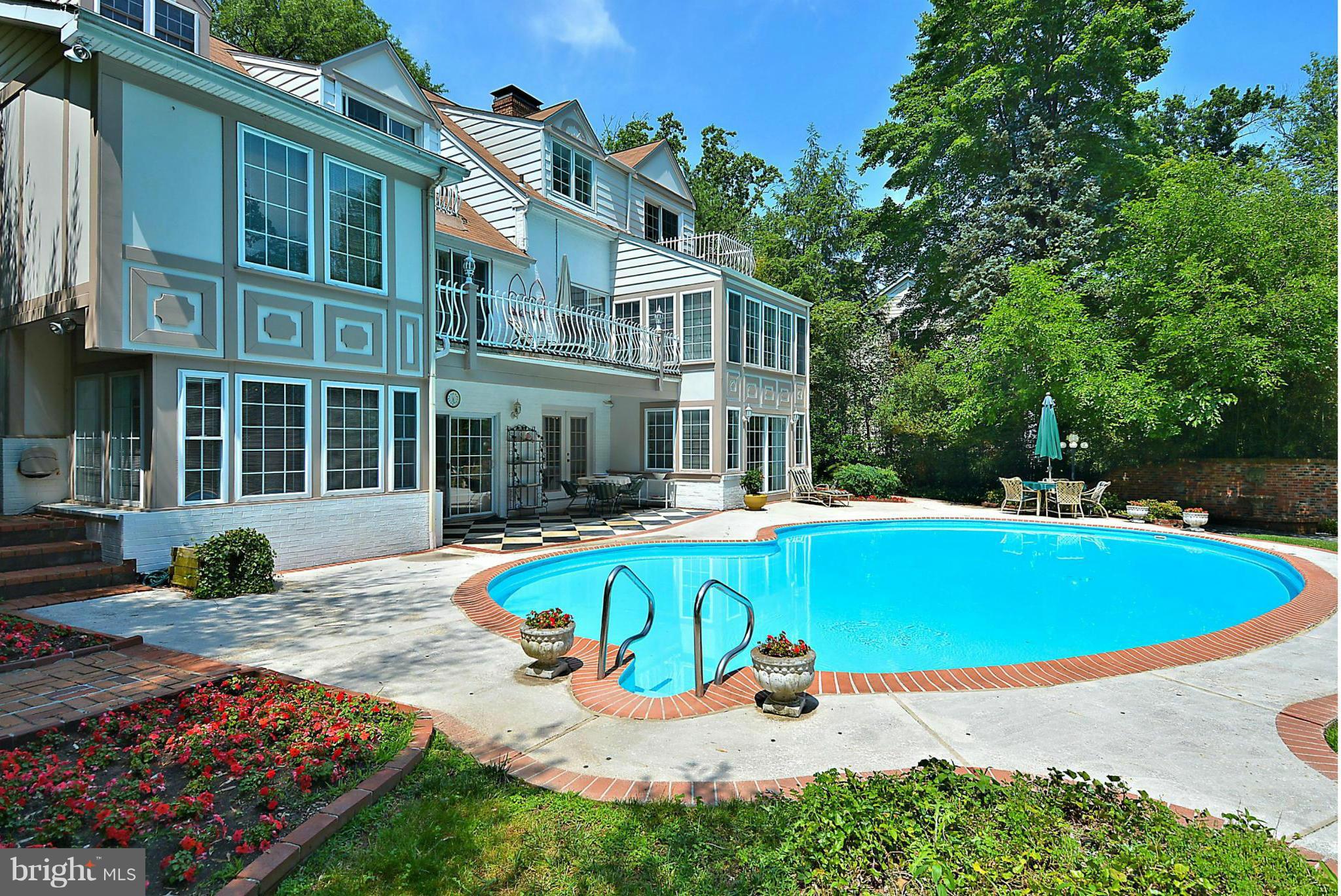 1913 Windsor Road Alexandria, VA 22307 - Photo 27 of 30 Pool