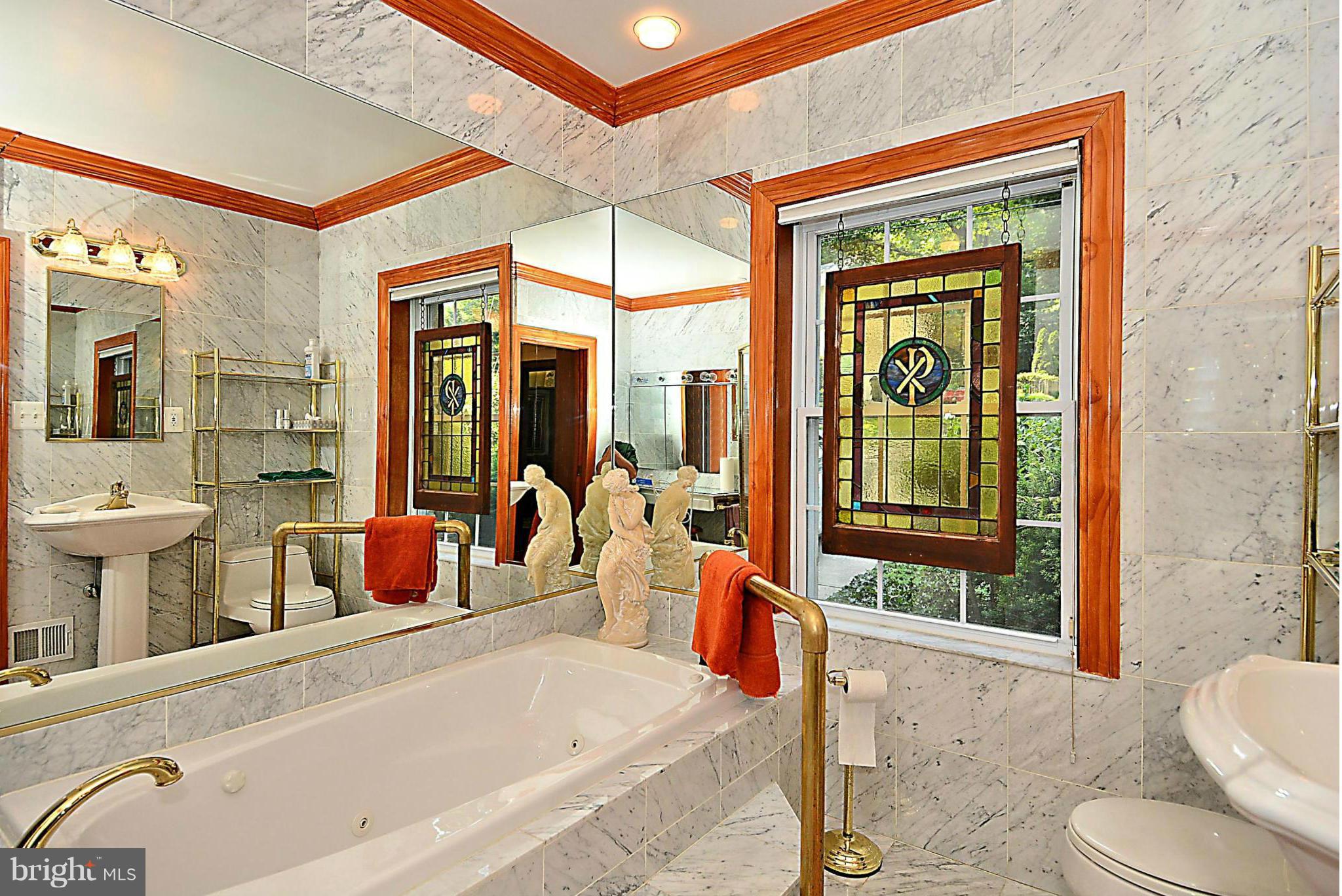 1913 Windsor Road Alexandria, VA 22307 - Photo 7 of 30 Master Bath on Main Level