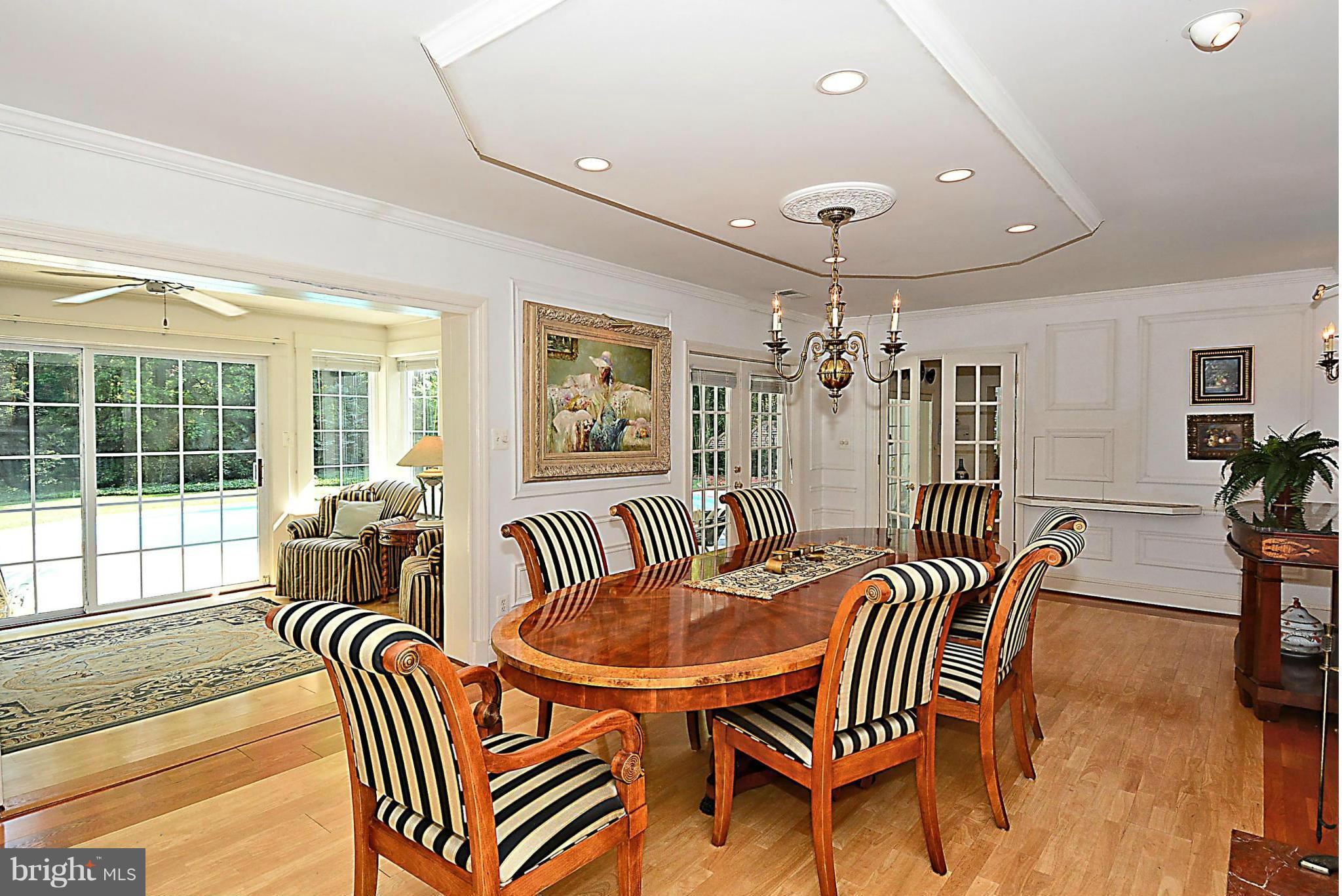1913 Windsor Road Alexandria, VA 22307 - Photo 10 of 30 Dining Room