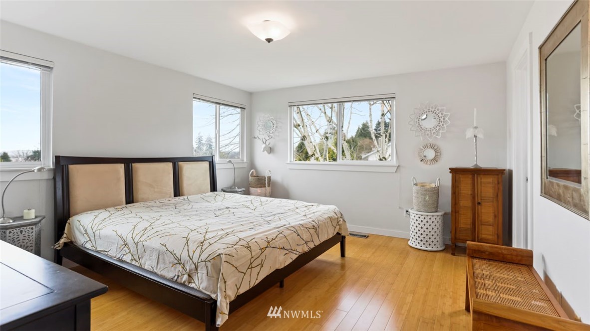 215 Powell Avenue Southwest Renton, WA 98057 - Photo 24 of 37