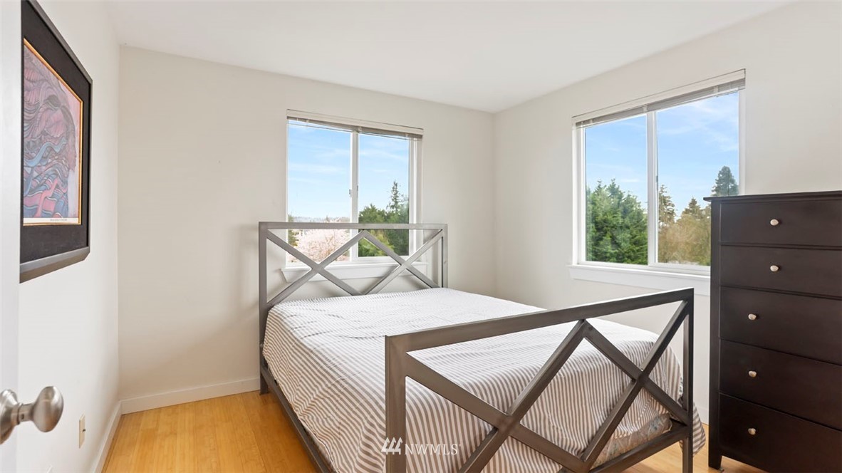 215 Powell Avenue Southwest Renton, WA 98057 - Photo 27 of 37