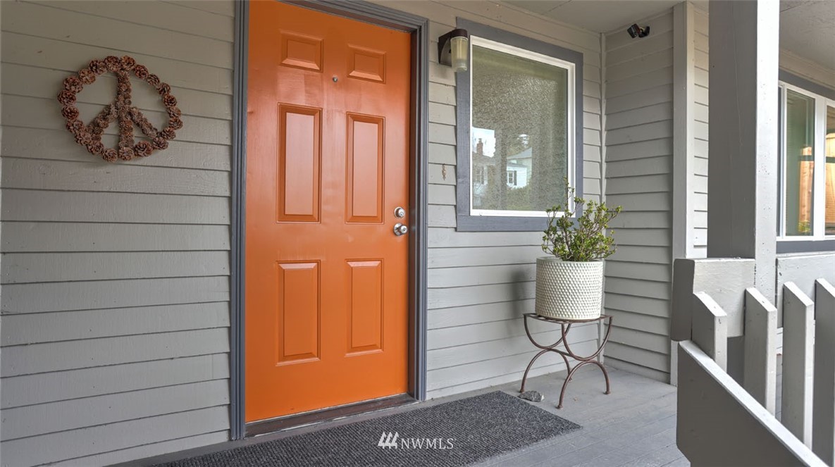 215 Powell Avenue Southwest Renton, WA 98057 - Photo 4 of 37