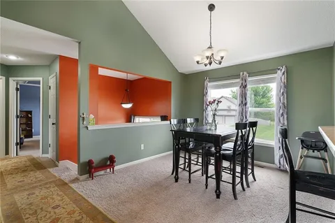 $300,000 | 101 Bridgeport Drive, Smithville, MO 64089