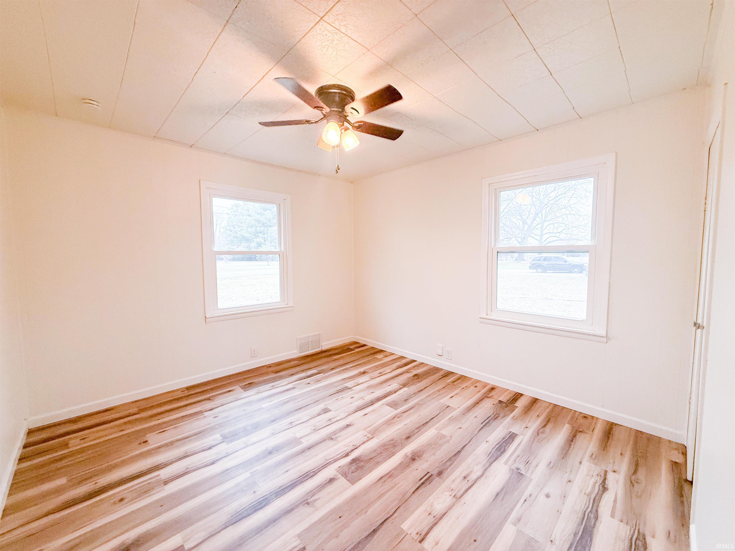 58300 Pear Road South Bend, IN 46619 - Photo 20 of 36 Gallery Image 20