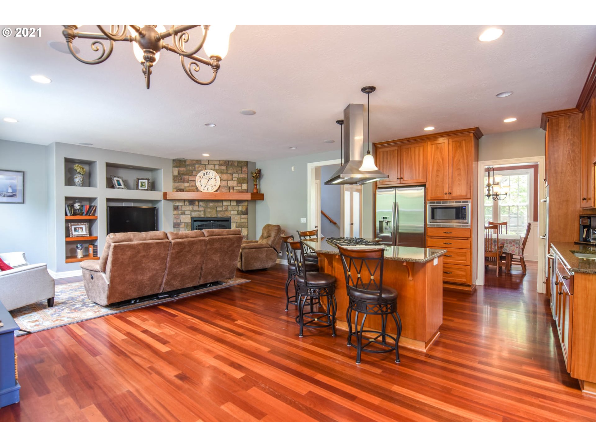 1127 Cedar Ridge Drive Eugene, OR 97401 - Photo 11 of 32 Gallery Image 11