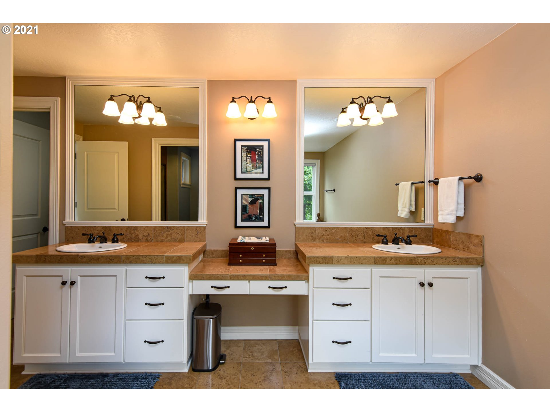 1127 Cedar Ridge Drive Eugene, OR 97401 - Photo 18 of 32 Gallery Image 18