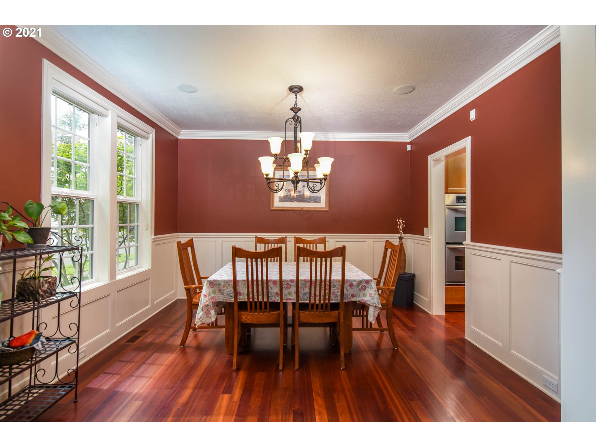 1127 Cedar Ridge Drive Eugene, OR 97401 - Photo 3 of 32 Gallery Image 3