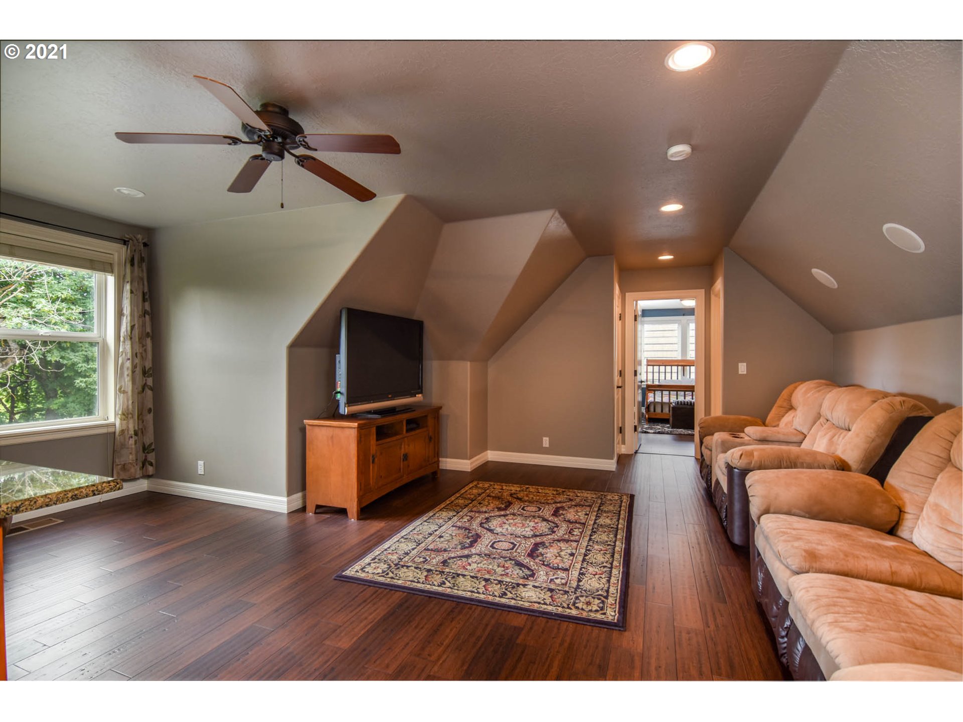 1127 Cedar Ridge Drive Eugene, OR 97401 - Photo 26 of 32 Gallery Image 26