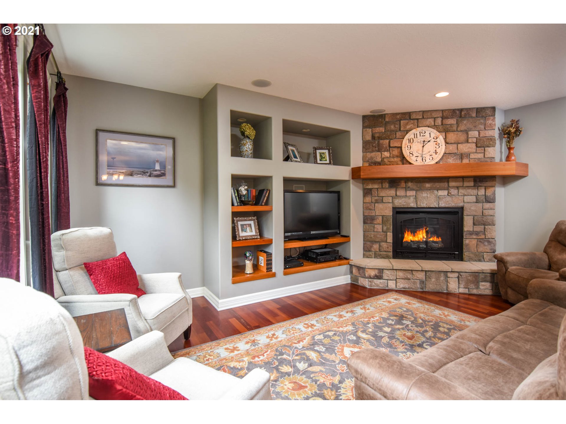 1127 Cedar Ridge Drive Eugene, OR 97401 - Photo 5 of 32 Gallery Image 5