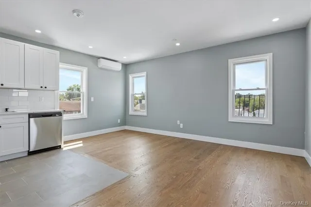 $2,500 | 76 Crotona Avenue, Unit 3, Harrison, NY 10528