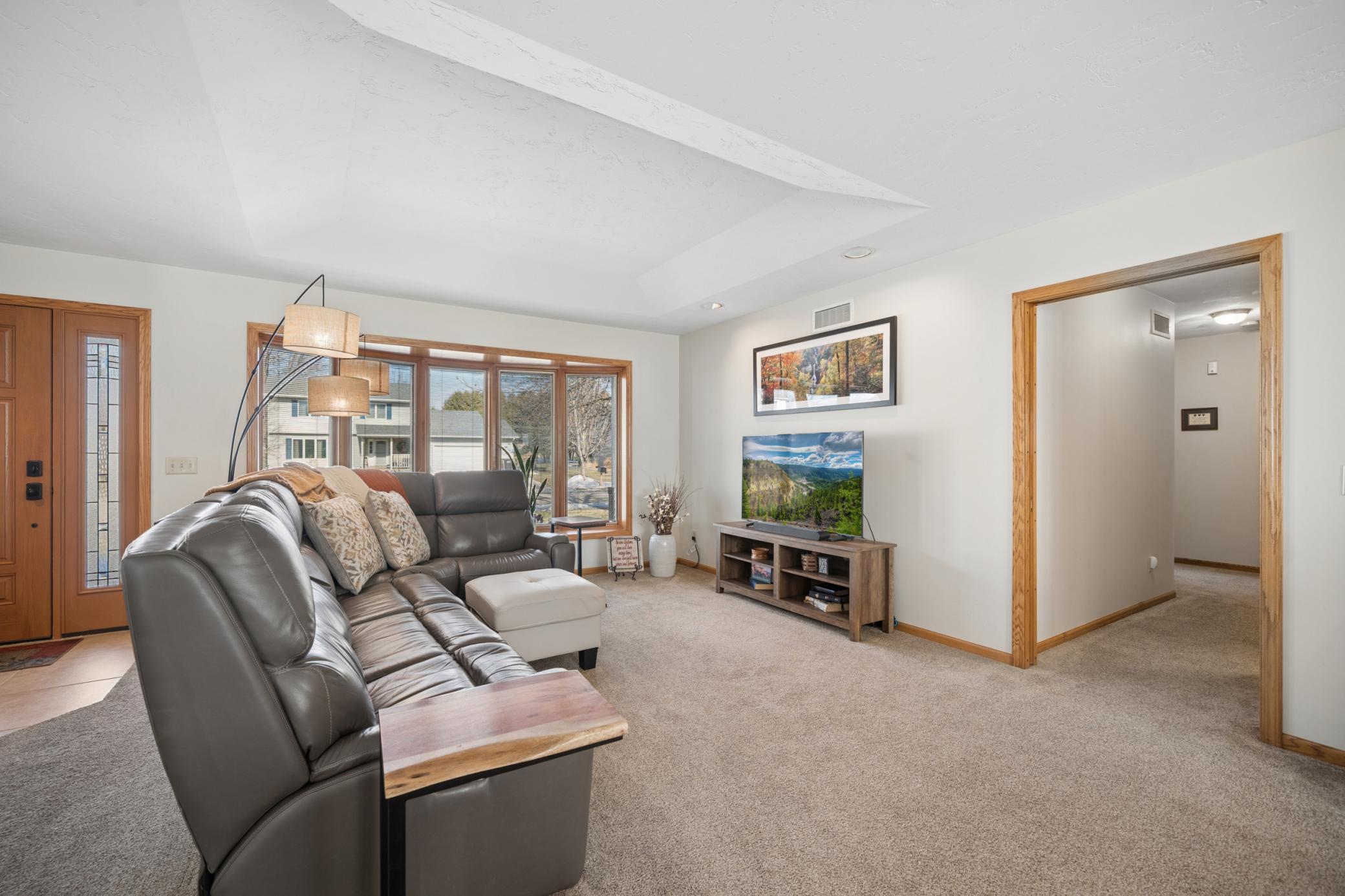 2803 6th Avenue Southwest Austin, MN 55912 - Photo 4 of 37