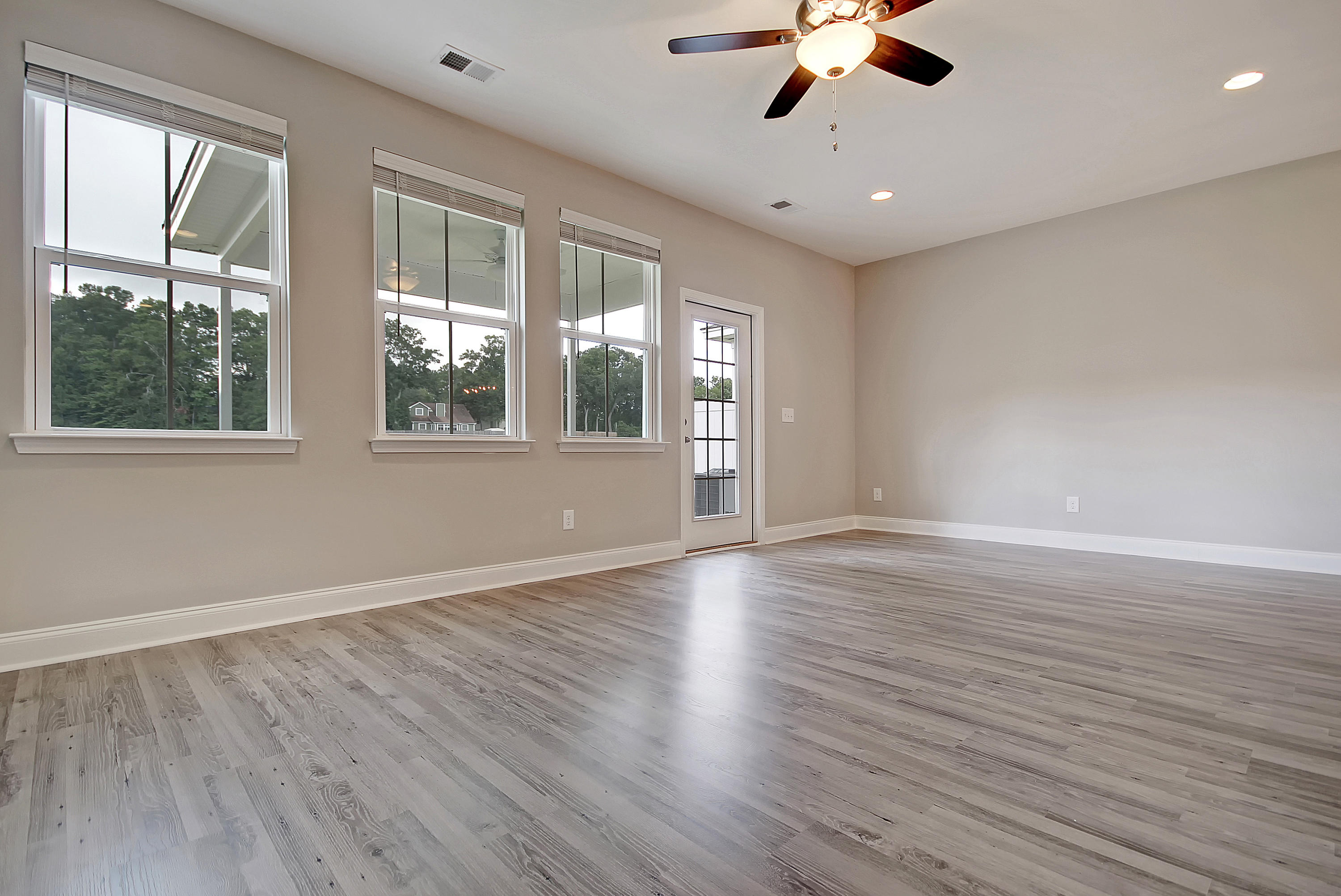 7797 Montview Road North Charleston, SC 29418 - Photo 3 of 13 Church Creek II Living Room