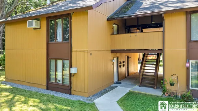 $850,000 | 346-350 Central Avenue, Pomfret, NY 14063