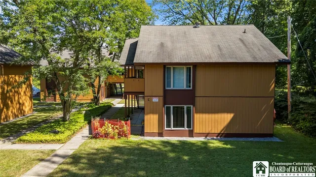 $850,000 | 346-350 Central Avenue, Pomfret, NY 14063