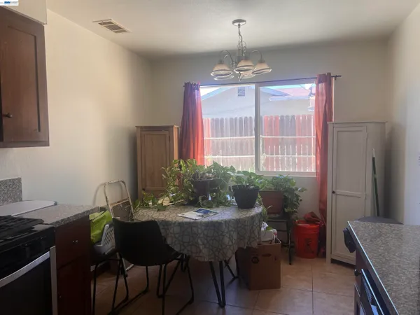 $405,000 | 4820 McNary Court, Modesto, CA 95357