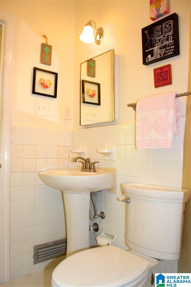 2979 Cherokee Road Birmingham, AL 35223 - Photo 17 of 22