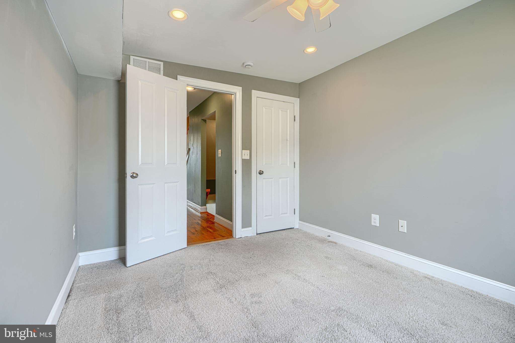 325 South Regester Street Baltimore, MD 21231 - Photo 22 of 41