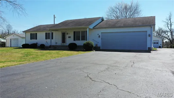 $274,900 | 701 East Dent Street, Salem, MO 65560