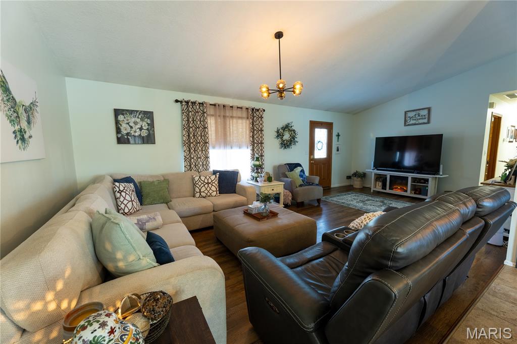 701 East Dent Street Salem, MO 65560 - Photo 2 of 36