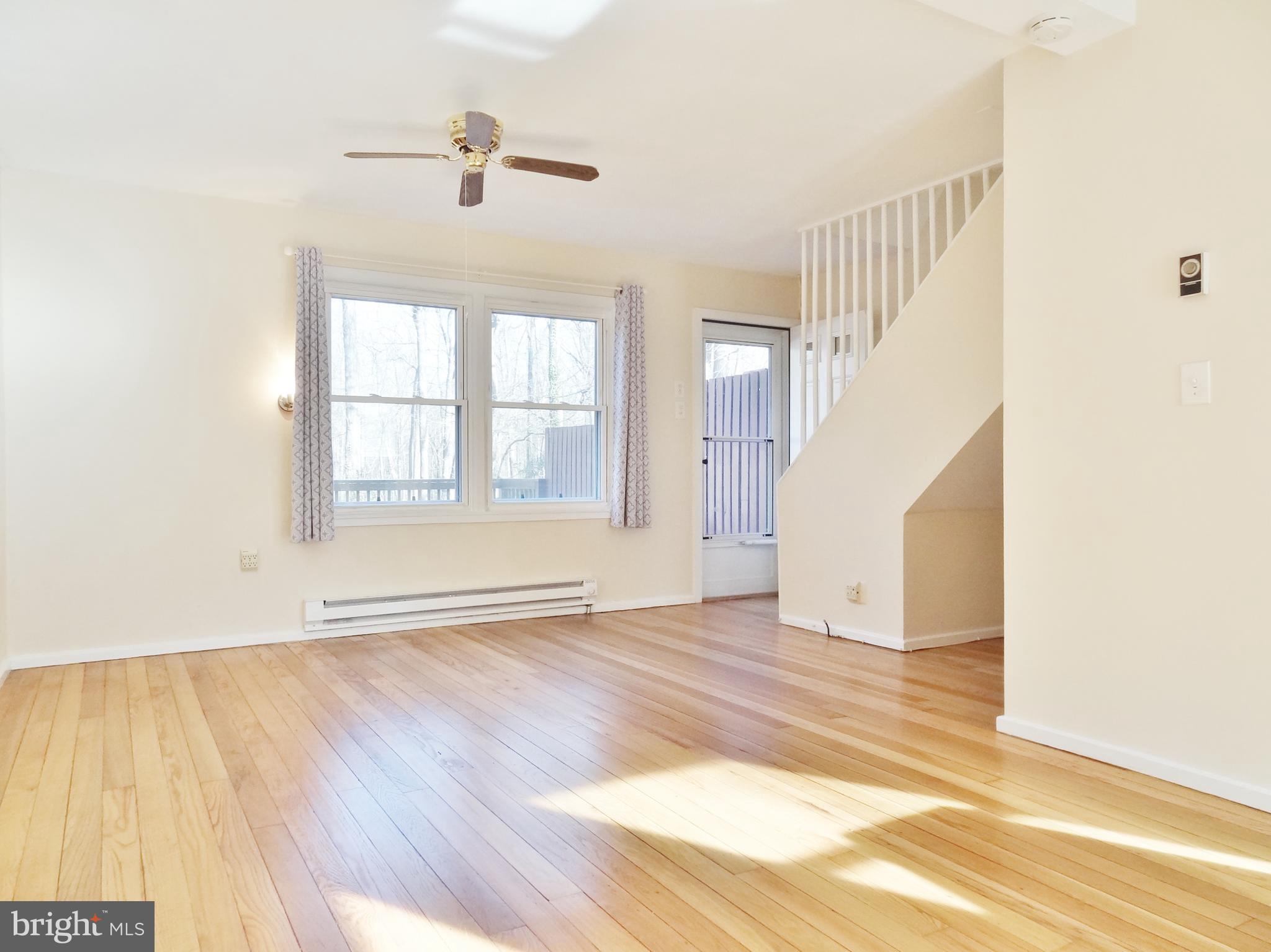 58 Ridge Road, Unit B Greenbelt, MD 20770 - Photo 5 of 15 Living Room