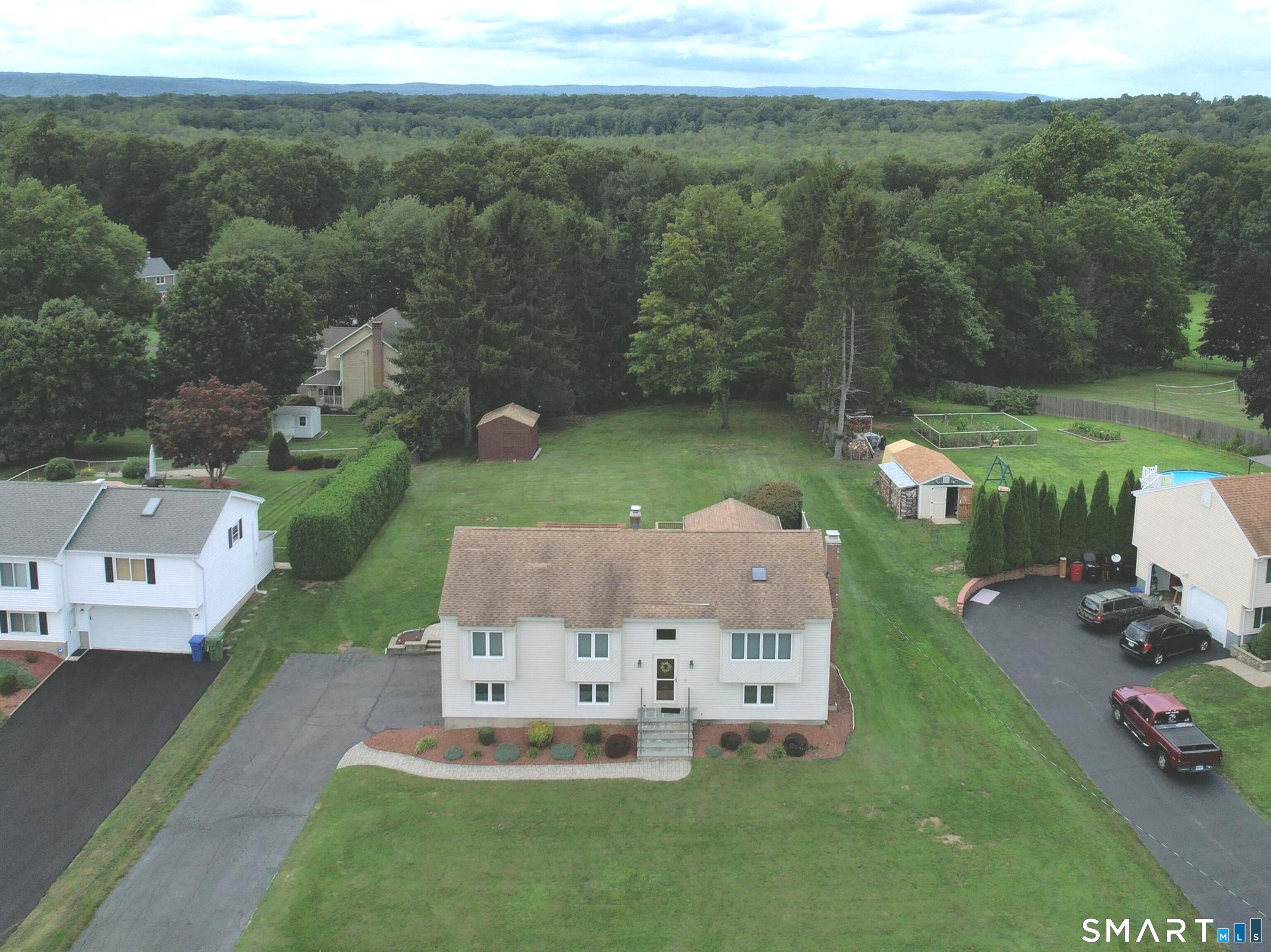 49 School House Road Wallingford, CT 06492 - Photo 32 of 40 Gallery Image 32