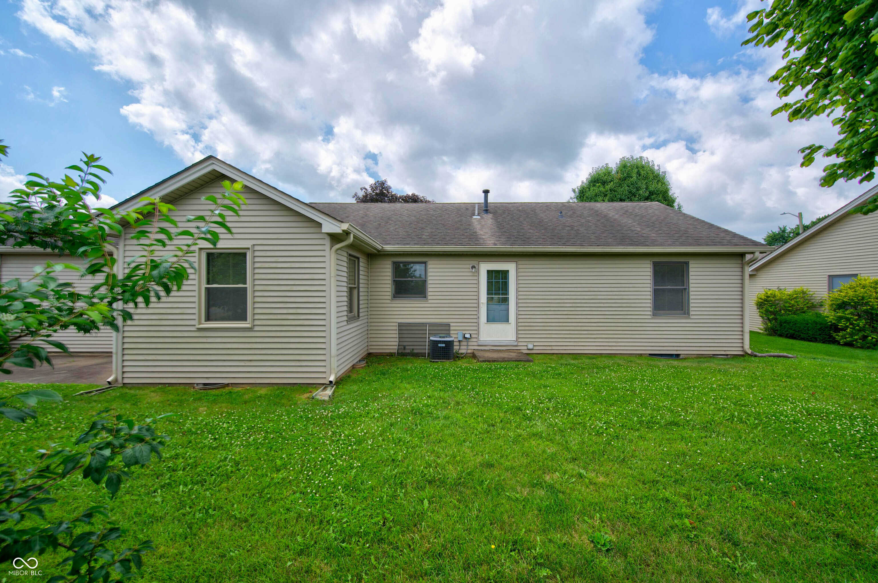 2530 Cedar Ridge Drive Columbus, IN 47203 - Photo 40 of 48