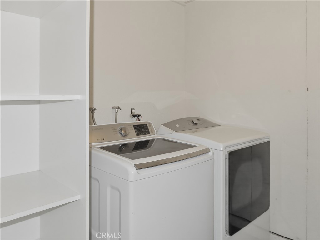 4409 Challen Avenue Riverside, CA 92503 - Photo 23 of 31 a utility room with dryer and washer