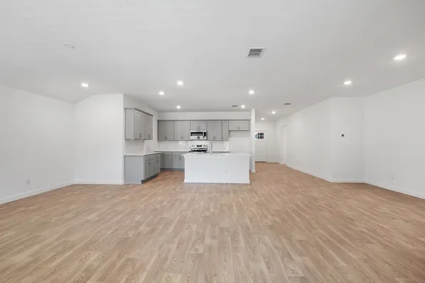 $3,195 | 646 Grace Lane, Fredericksburg, TX 78624