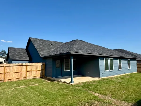 $3,195 | 646 Grace Lane, Fredericksburg, TX 78624