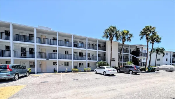 $129,550 | 2008 Canal Drive, Unit M3, Bradenton, FL 34207