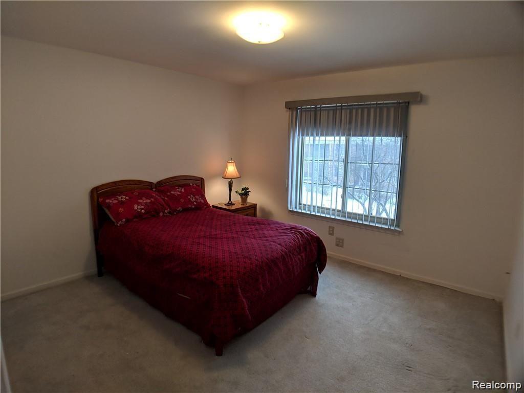29644 Middlebelt Road Farmington Hills, MI 48334 - Photo 13 of 16
