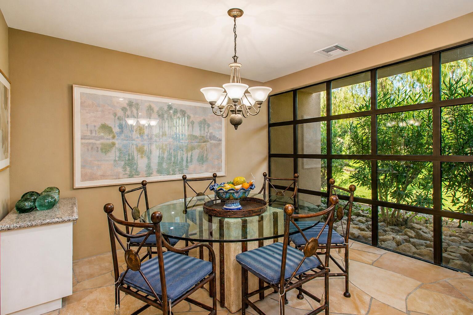 70629 Boothill Road Rancho Mirage, CA 92270 - Photo 28 of 47 25 GMc 760-797-5197 Breakfast room