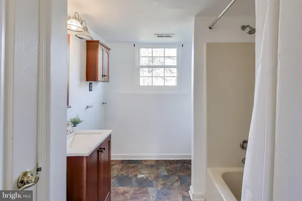 $2,545 | 1404 Pacific Avenue, Capitol Heights, MD 20743