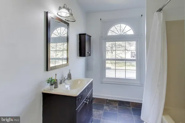 $2,545 | 1404 Pacific Avenue, Capitol Heights, MD 20743