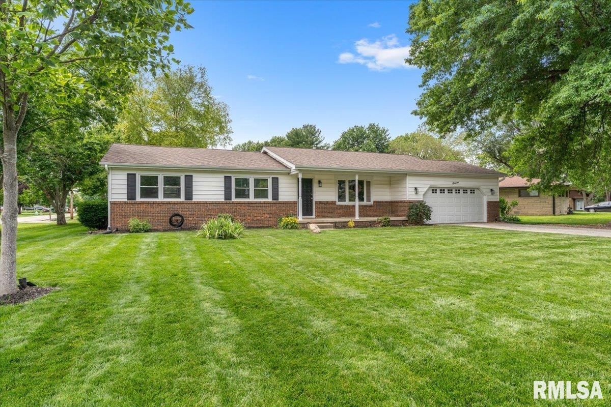 11 Lansing Drive Springfield, IL 62703 - Photo 3 of 39
