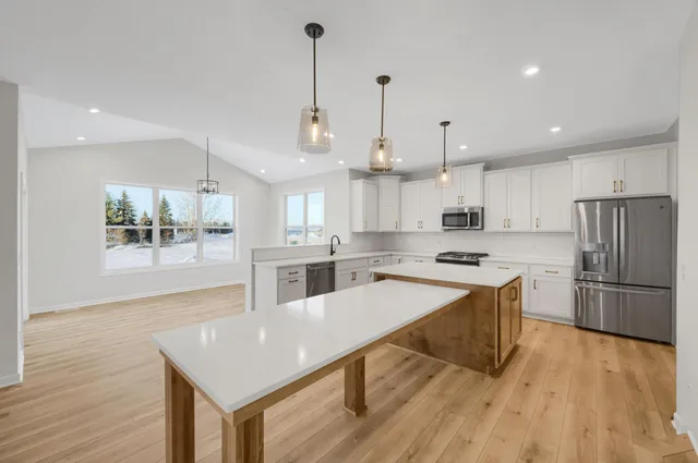 $668,800 | 15812 Granada Avenue North, Hugo, MN 55038