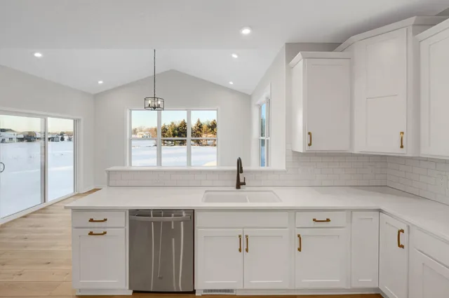 $668,800 | 15812 Granada Avenue North, Hugo, MN 55038