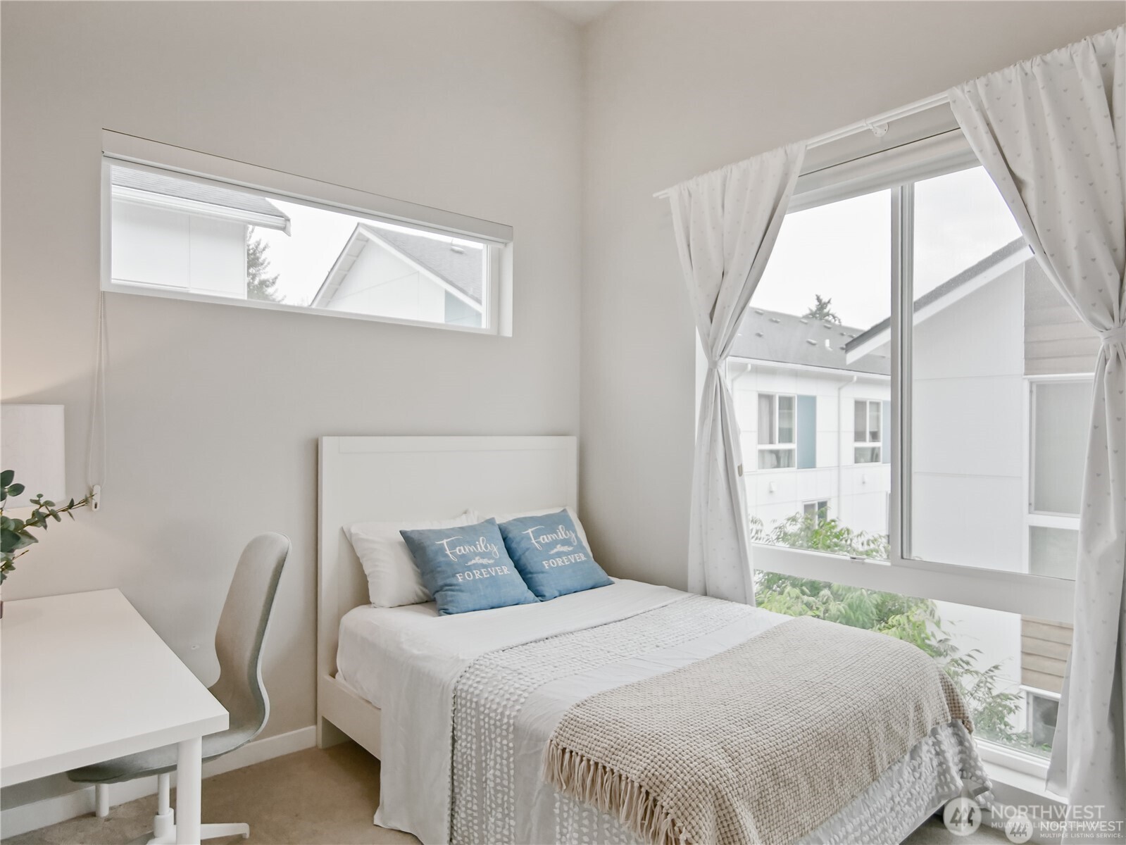 8545 22nd Place Northeast Seattle, WA 98115 - Photo 27 of 38