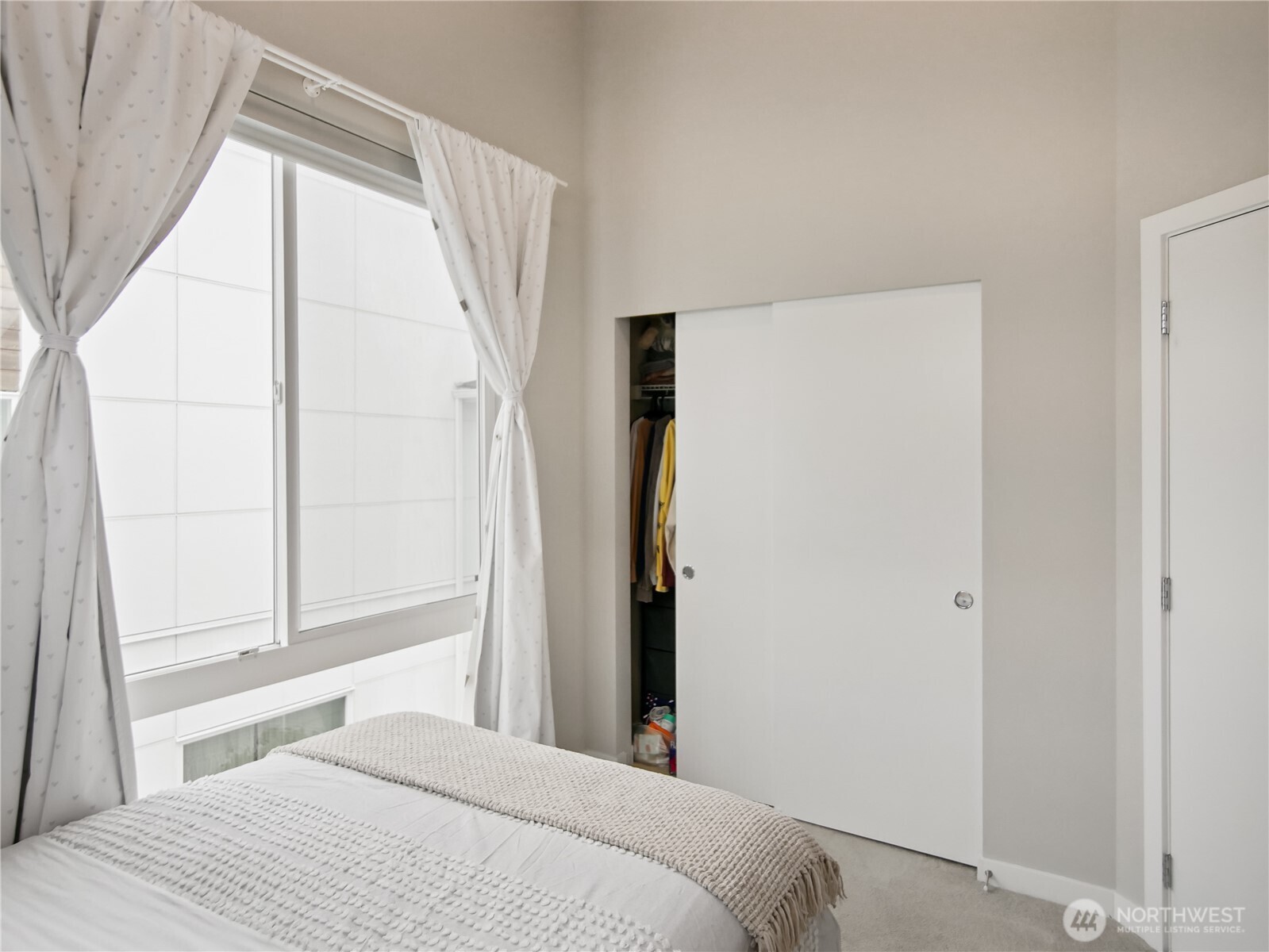 8545 22nd Place Northeast Seattle, WA 98115 - Photo 29 of 38