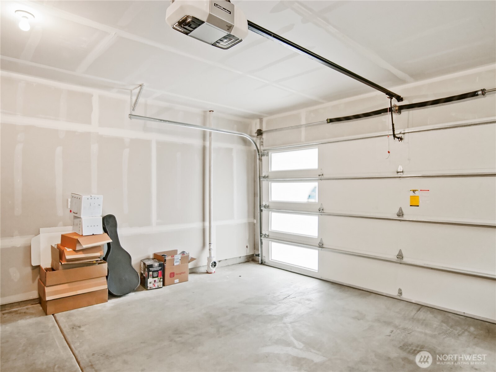 8545 22nd Place Northeast Seattle, WA 98115 - Photo 31 of 38