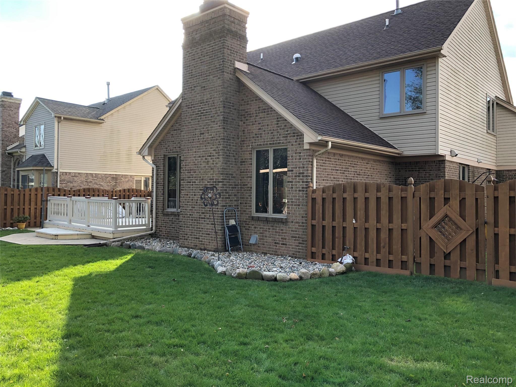 16521 Rosa Lane Southgate, MI 48195 - Photo 6 of 72 7D22B767-CD12-4FE0-8787-F30534599E46.jpeg