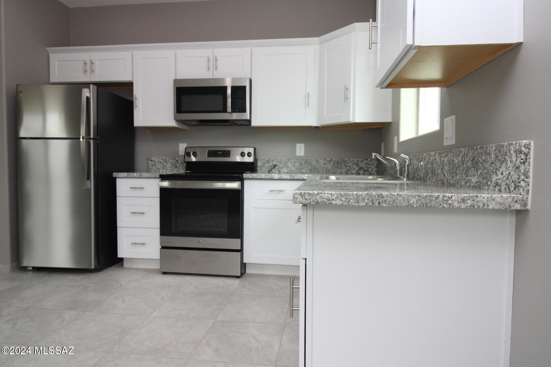 433 East Navajo Road, Unit 1 Tucson, AZ 85705 - Photo 2 of 18