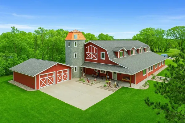 $999,500 | 50808 141st Avenue, Verndale, MN 56481